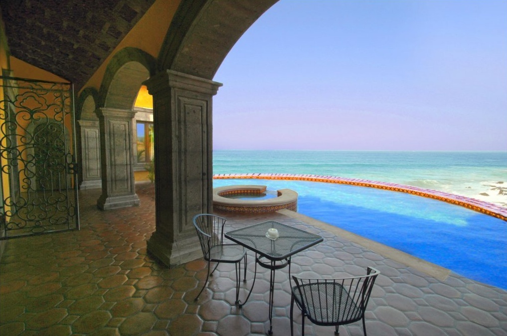 Hacienda Cerritos - Magnificent Beach Palace In Mexico